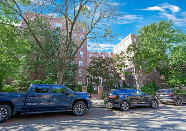 6th image of 76 36 113th St #M, Forest Hills, NY 11375 | MLS# 922104