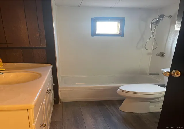 13th image of 1661 Old Country Rd #308, Riverhead, NY 11901 | MLS# 922155