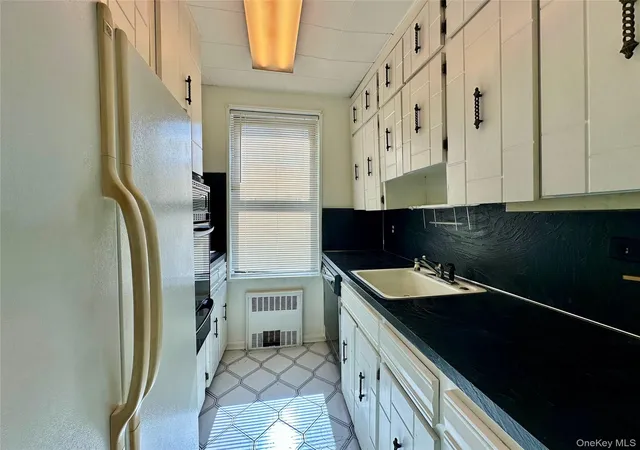 Photo 4 of Sale Pending at 83-77 Woodhaven Blvd #2A, Woodhaven, NY 11421 | MLS# 922241 | Listing updated on 2025-12-18
