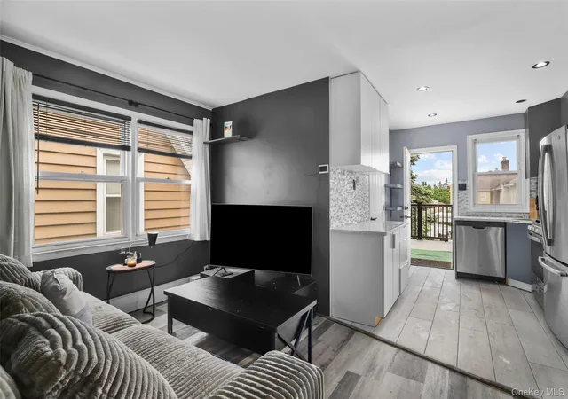 2nd image of 3215 Randall Ave, Bronx, NY 10465 | MLS# 922474