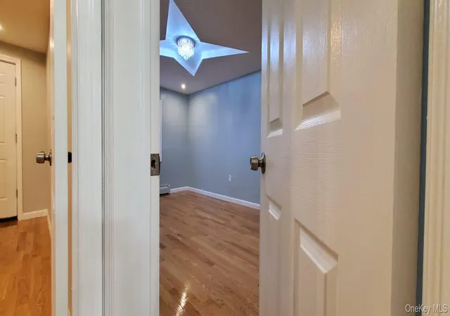 Photo 4 of House for sale at 914 Duncan St, Bronx, NY 10469 | MLS# 922518 | Listing updated on 2026-03-25