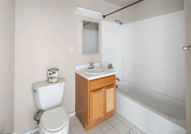 4th image of 260 Beach 81St St #6V, Rockaway Beach, NY 11693 | MLS# 922653