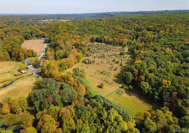 Photo 1 of Single family home for sale at 186 & 191 White Schoolhouse Rd, Rhinebeck, NY 12572 | MLS# 922693 | Listing updated on 2026-10-09