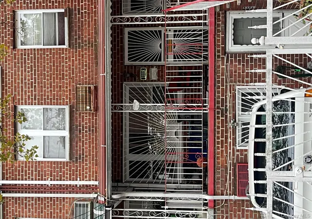 1st image of 1118 E 101st St, Brooklyn, NY 11236 | MLS# 922709