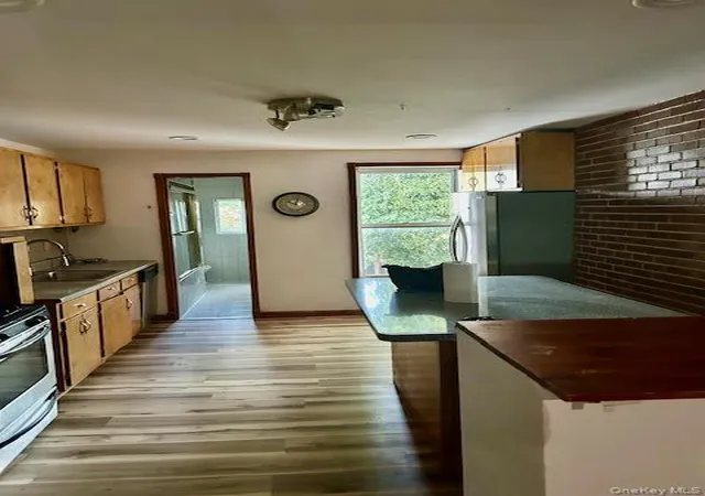 Photo 3 of Sale Pending at 575 Warren St #4R, Brooklyn, NY 11217 | MLS# 922771 | Listing updated on 2026-04-18
