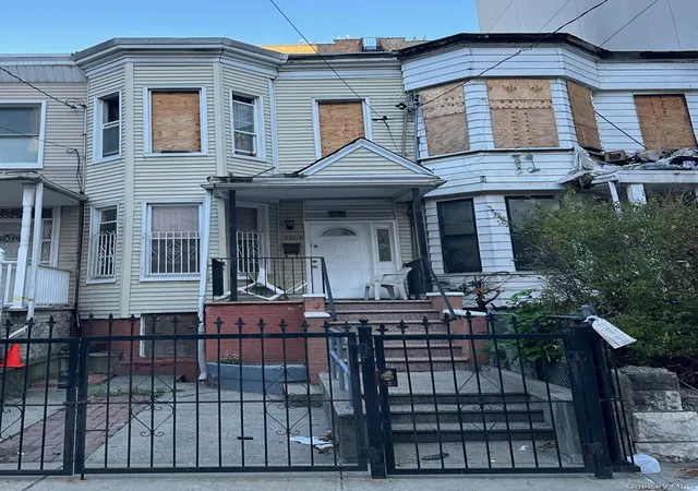 Homes for sale in New York, NY | 2765 Creston Avenue, New York, NY 10468 | MLS# 922781