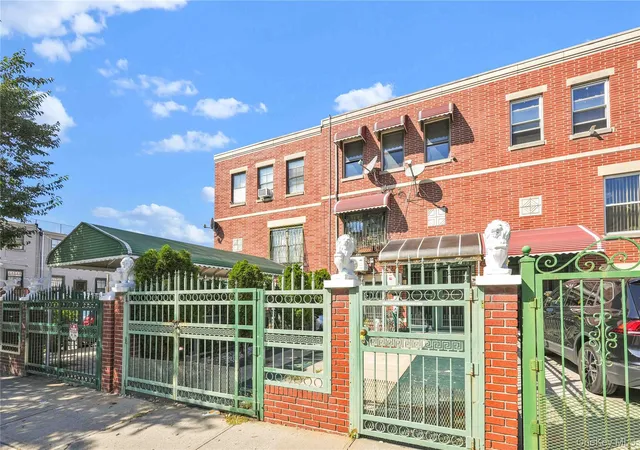 Photo 3 of Multi family home for sale at 49 Hull St, Brooklyn, NY 11233 | MLS# 922891 | Listing updated on 2025-10-10
