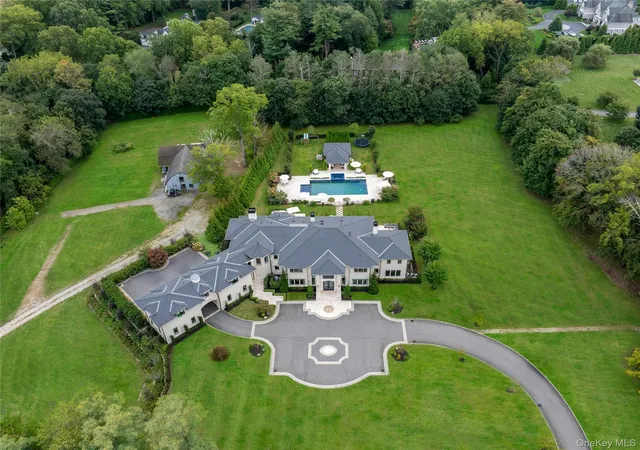 Photo 3 of Sale Pending at 53 Simonson Rd, Glen Head, NY 11545 | MLS# 922932 | Listing updated on 2026-07-14