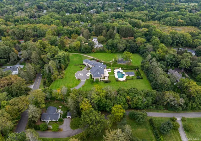 Photo 4 of Sale Pending at 53 Simonson Rd, Glen Head, NY 11545 | MLS# 922932 | Listing updated on 2026-07-14