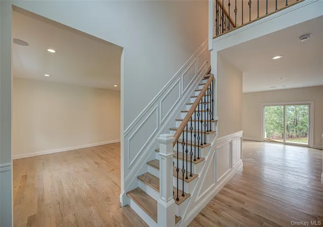 Photo 2 of Sale Pending at 176 Southern Blvd, Smithtown, NY 11767 | MLS# 923022 | Listing updated on 2026-03-18
