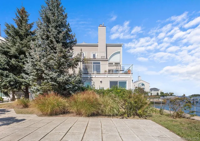 2nd image of 8 Deepwater Way #63, Bronx, NY 10464 | MLS# 923085