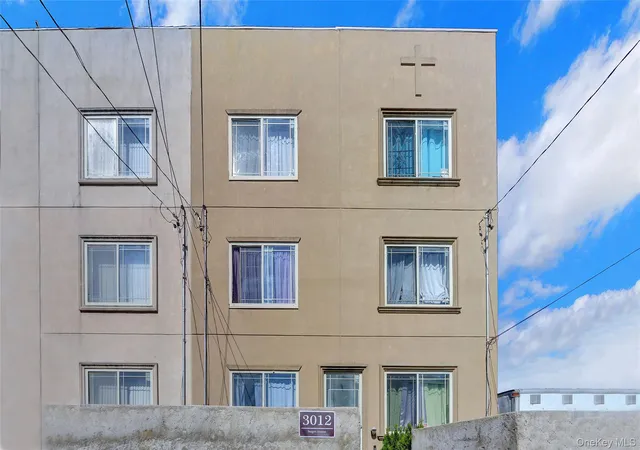 4th image of 3012 Seagirt Ave, Far Rockaway, NY 11691 | MLS# 923331
