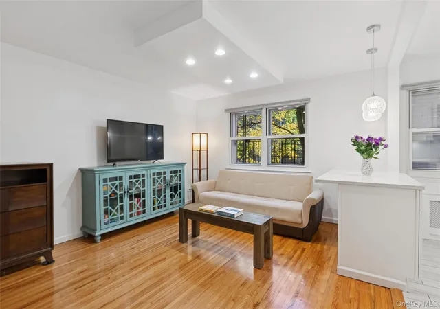 2nd image of 75 02 Austin St #2J, Forest Hills, NY 11375 | MLS# 923359