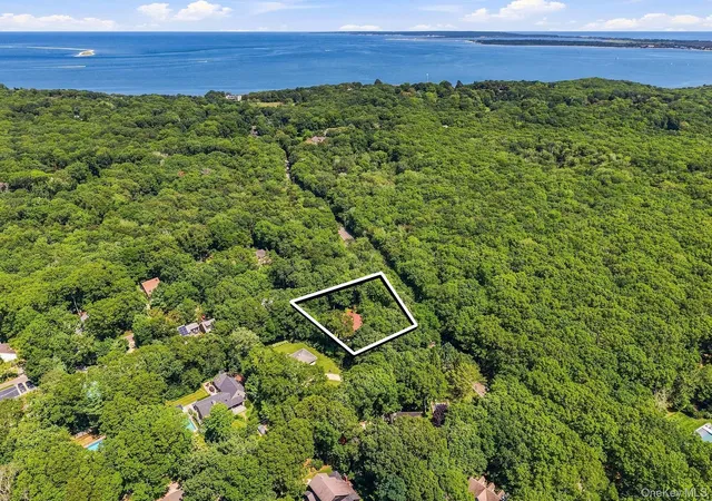 3rd image of 50 Barnes Hole Rd, East Hampton, NY 11937 | MLS# 923384
