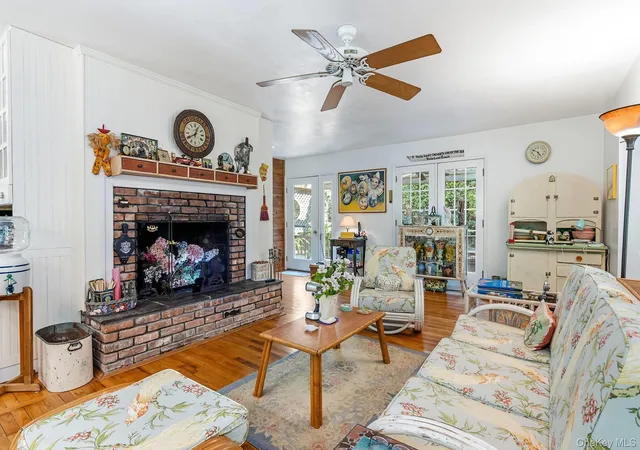 5th image of 50 Barnes Hole Rd, East Hampton, NY 11937 | MLS# 923384