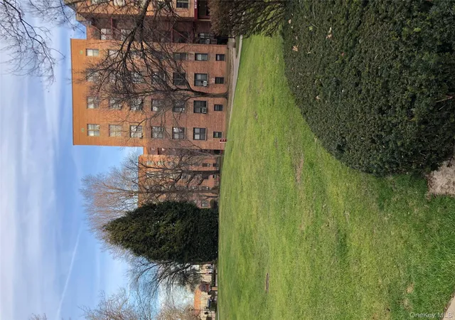 2nd image of 150 25 72 Nd Rd #1L, Flushing, NY 11367 | MLS# 923417
