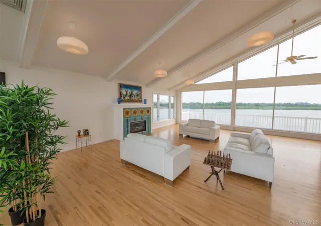 4th image of 30 Captree Is, Babylon, NY 11702 | MLS# 923471