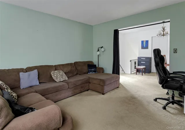 Homes for sale in Yorktown, NY | 17 Cromwell Pl #B, Yorktown, NY 10547 | MLS# 923596