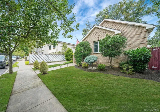 3rd image of 155 Bathgate St, Staten Island, NY 10312 | MLS# 923691