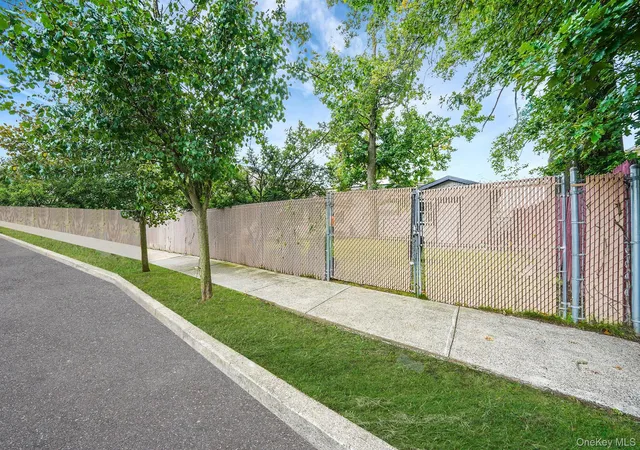 4th image of 155 Bathgate St, Staten Island, NY 10312 | MLS# 923691
