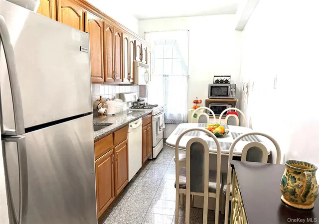 4th image of 7915 35Th Ave #1E, Jackson Heights, NY 11372 | MLS# 923780