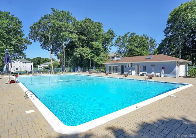 3rd image of 3105 Bluffs Dr S, Calverton, NY 11933 | MLS# 924046