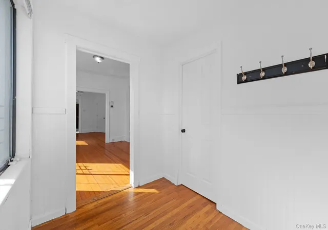 Listing Photo 4 - Condo for sale in building located at 1163 Virginia Ave, Bronx, NY 10472