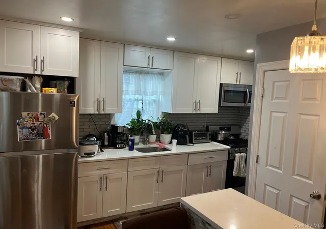 4th image of 11906 147Th St, New York, NY 11436 | MLS# 924870
