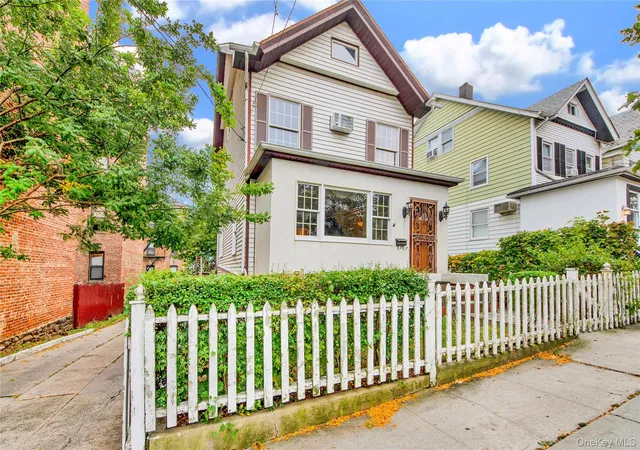 1st image of 242 E 237th St, New York, NY 10470 | MLS# 925050