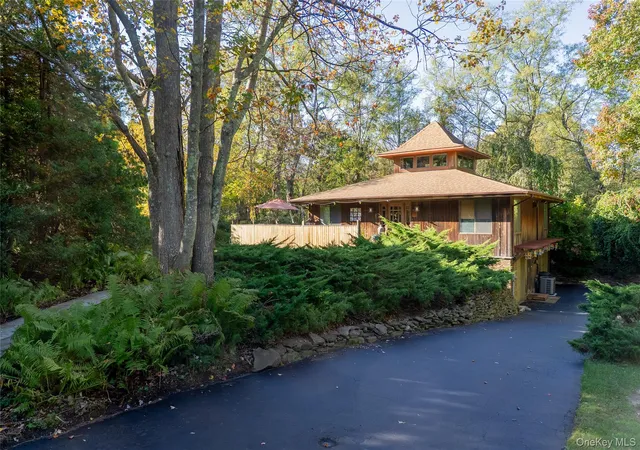 3rd image of 30 Long Bow, Wading River, NY 11792 | MLS# 925064