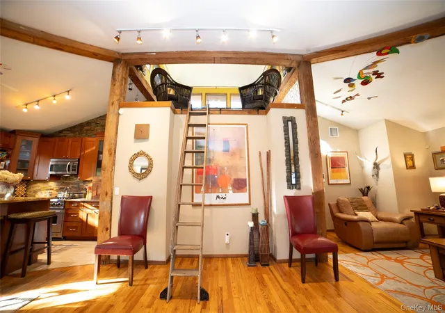 4th image of 30 Long Bow, Wading River, NY 11792 | MLS# 925064