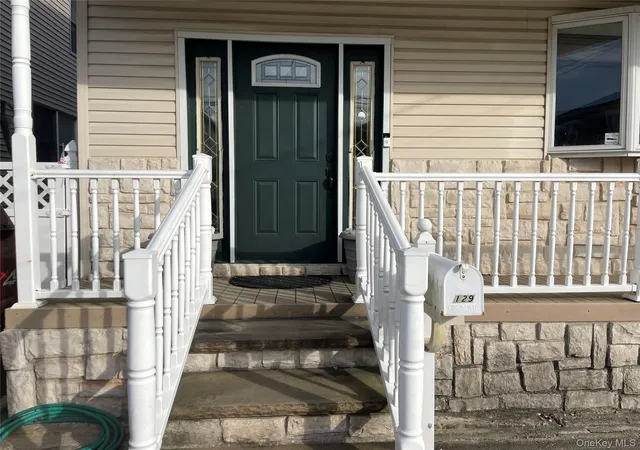 3rd image of 129 West Blvd, East Rockaway, NY 11518 | MLS# 925209