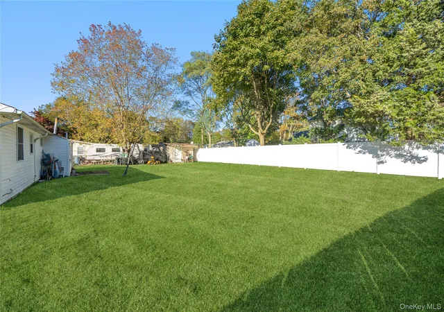 17th image of 501 Scherger Ave, East Patchogue, NY 11772 | MLS# 925280