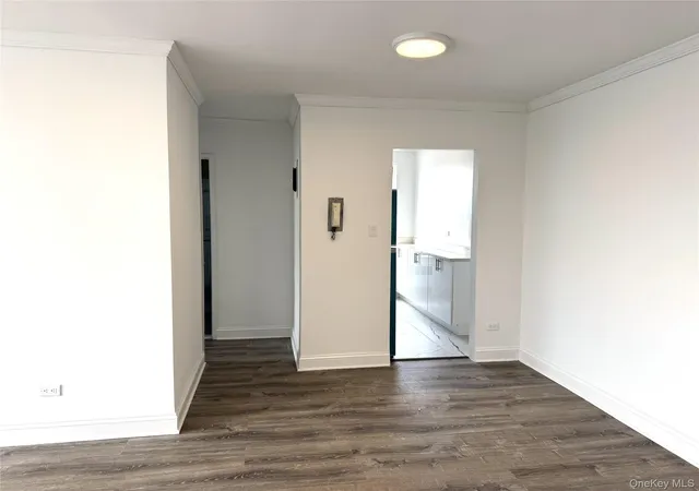 Homes for sale in New York, NY | 222-89 Braddock Ave #5A, New York, NY 11428 | MLS# 925385