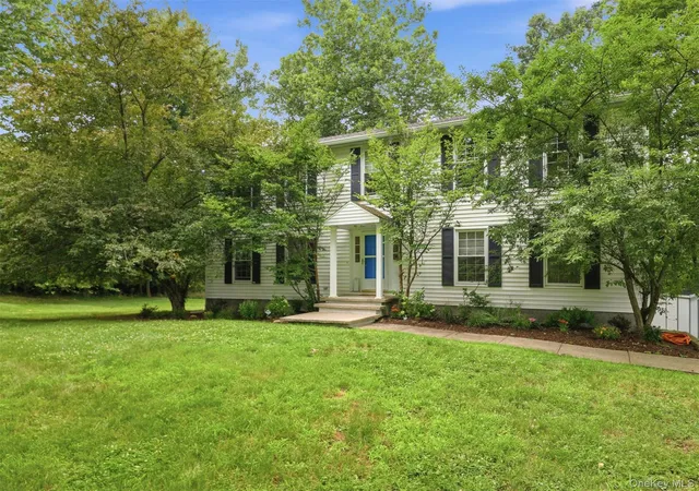 2nd image of 15 Blue Jay Dr, Newburgh (town), NY 12550 | MLS# 925641