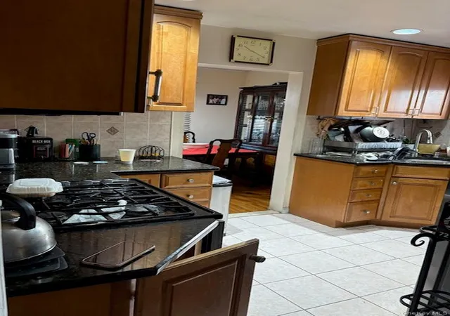 4th image of 11521 142Nd St, Jamaica, NY 11436 | MLS# 925688