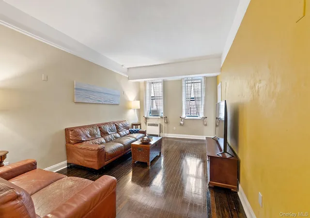 4th image of 3875 Waldo Ave, New York, NY 10463
