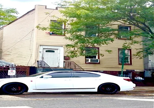 Photo 1 of Single family home for sale at 32 Cedar St, Brooklyn, NY 11221 | MLS# 925955 | Listing updated on 2026-04-09