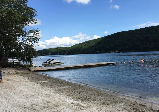Homes for sale in Greenwood Lake, NY | 154 Brook Trl, Greenwood Lake, NY 10925 | MLS# 926103