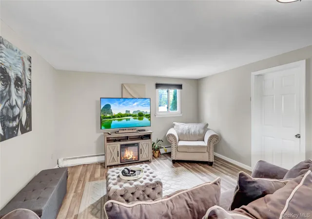 4th image of 2573 Harvard Ln, Hempstead, NY 11783 | MLS# 926529