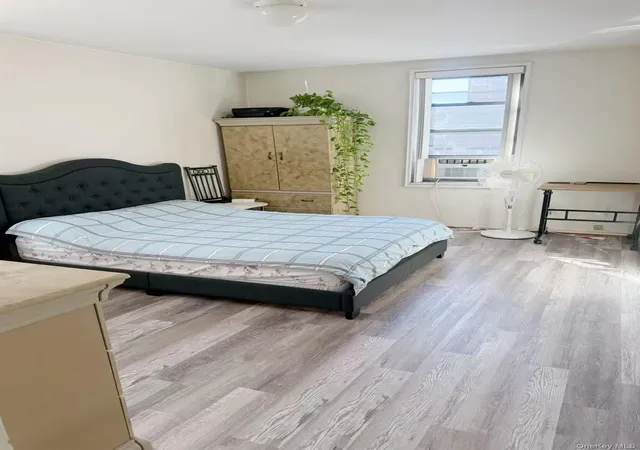 5th image of 38-15 149Th St #1A, Flushing, NY 11354 | MLS# 926551