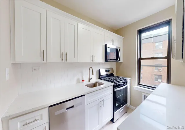Photo 2 of Condo for sale at 112 30 Northern Blvd #4B, Corona, NY 11368 | MLS# 926608 | Listing updated on 2026-09-16