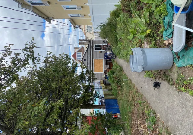 Photo 1 of Sale Pending at 122 Stephens Ave, Bronx, NY 10473 | MLS# 927028 | Listing updated on 2025-12-25