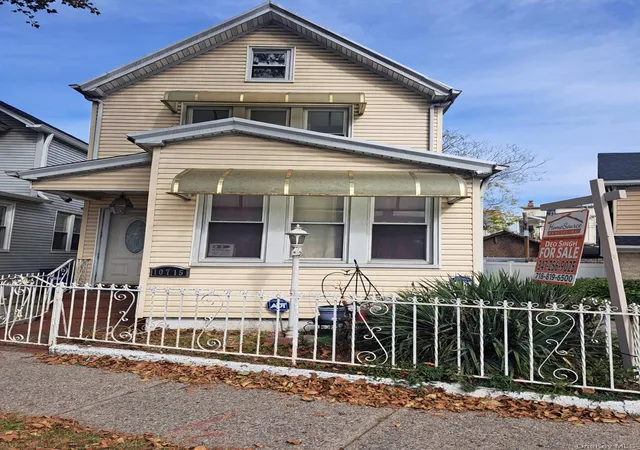 Photo 1 of Multi family home for sale at 107 15 Van Wyck Expy, Jamaica, NY 11435 | MLS# 927299 | Listing updated on 2025-10-23