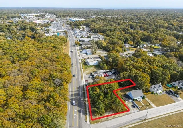 2nd image of 574 Montauk Hwy, Shirley, NY 11967 | MLS# 927318