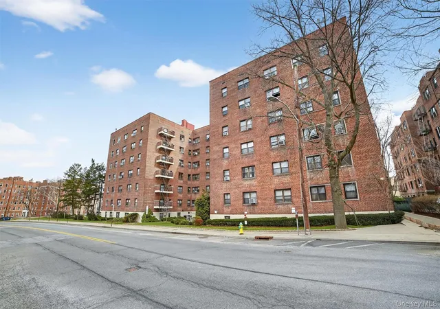 31st image of 19 Old Mamaroneck Rd #3A, White Plains, NY 10605 | MLS# 927530
