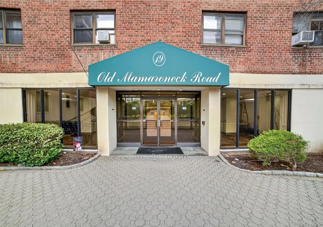 Homes for sale in White Plains, NY | 19 Old Mamaroneck Rd, White Plains, NY 10605