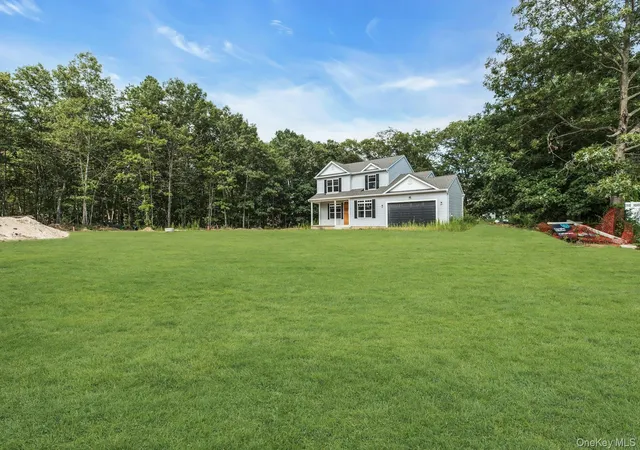 Photo 1 of Single family home for sale at 35 Evergreen Ave, Port Jefferson Station, NY 11776 | MLS# 927629 | Listing updated on 2026-09-25