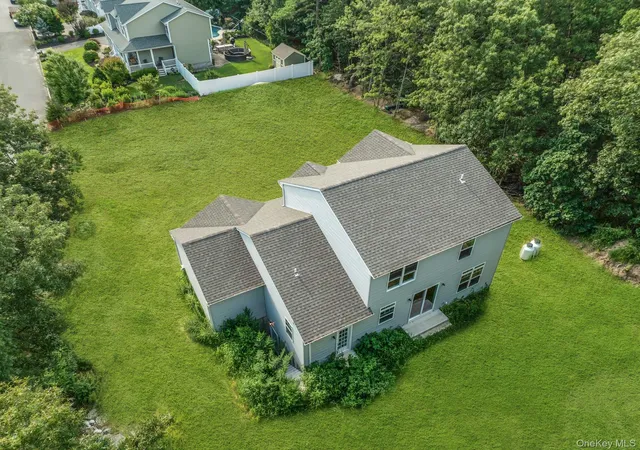 Photo 35 of Single family home for sale at 35 Evergreen Ave, Port Jefferson Station, NY 11776 | MLS# 927629 | Listing updated on 2026-10-13