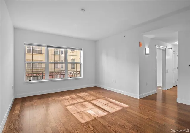 Photo 3 of Condo for sale at 10 Byron Pl #306, Mamaroneck, NY 10538 | MLS# 928023 | Listing updated on 2026-10-23